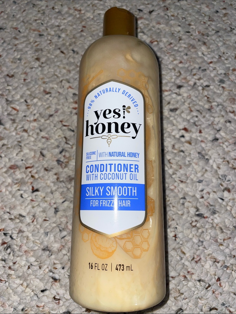 Silky Smooth Conditioner with Coconut Oil - Cream/Gold
